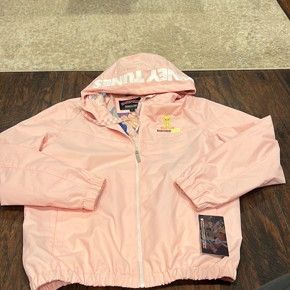 members only looney tunes light pink jacket size M New with tags windbreaker